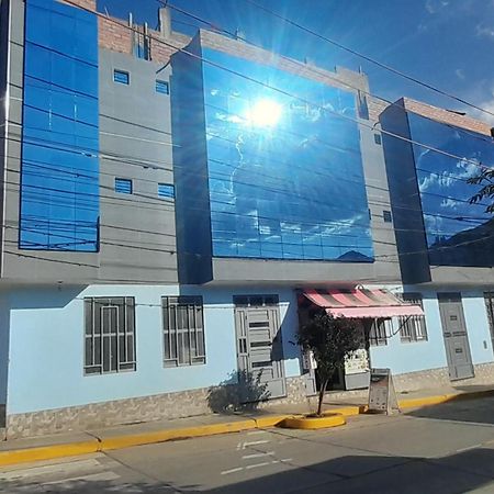 Hostal Pura Casta Hotel Carhuaz Екстериор снимка